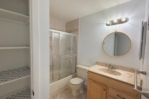 Apartment in Delray Beach, Florida 2 bedrooms, 103.31 sq.m. № 2281337 - photo 12