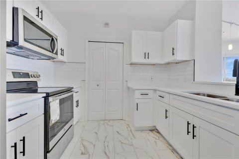 Copropriété à louer à Maitland, Floride: 2 chambres, 103.21 m2 № 1749394 - photo 11