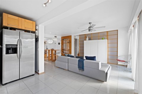 Condominio en venta en Miami Beach, Florida, 2 dormitorios, 92.16 m2 № 2029435 - foto 5