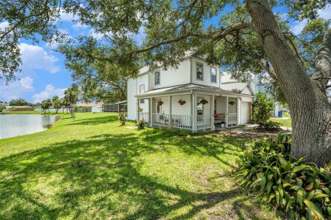 House in Tampa, Florida 3 bedrooms, 132.76 sq.m. № 1847408 - photo 3