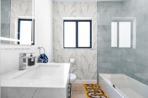 Casa en venta en Miami Shores, Florida, 2 dormitorios, 151.43 m2 № 2029106 - foto 20