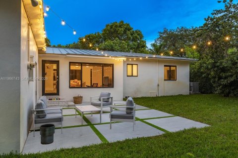 Casa en venta en Miami Shores, Florida, 2 dormitorios, 151.43 m2 № 2029106 - foto 29