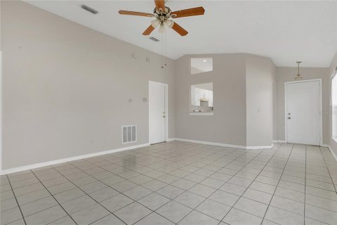 Casa en venta en Orlando, Florida, 4 dormitorios, 109.35 m2 № 1838491 - foto 5