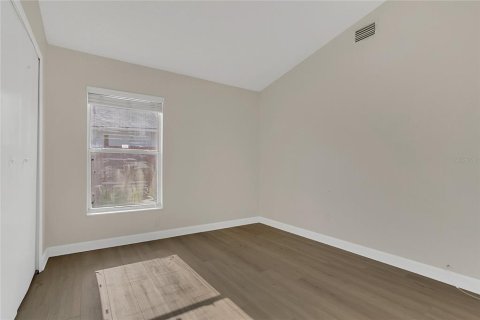 Casa en venta en Orlando, Florida, 4 dormitorios, 109.35 m2 № 1838491 - foto 12