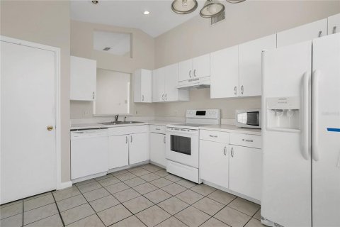Casa en venta en Orlando, Florida, 4 dormitorios, 109.35 m2 № 1838491 - foto 8