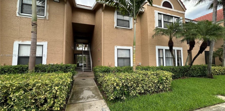 Condominio en Miami, Florida, 2 dormitorios № 1929073