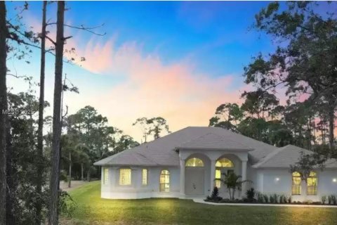 Villa ou maison à vendre à Loxahatchee Groves, Floride: 5 chambres, 384.89 m2 № 1934151 - photo 2