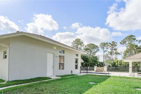 Villa ou maison à vendre à Loxahatchee Groves, Floride: 5 chambres, 384.89 m2 № 1934151 - photo 14
