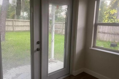 Снять в аренду квартиру в Орландо, Флорида 1 комната, 91.23м2, № 2149647 - фото 8