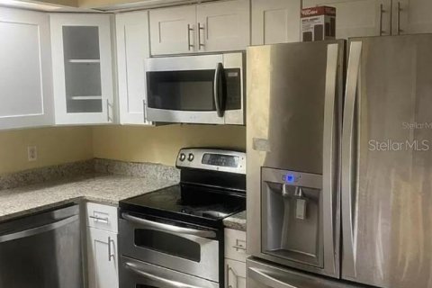 Снять в аренду квартиру в Орландо, Флорида 1 комната, 91.23м2, № 2149647 - фото 3
