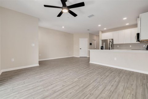 Adosado en venta en New Port Richey, Florida, 3 dormitorios, 153.47 m2 № 1881045 - foto 5