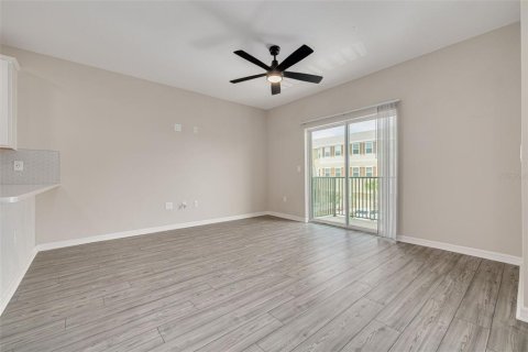 Adosado en venta en New Port Richey, Florida, 3 dormitorios, 153.47 m2 № 1881045 - foto 10