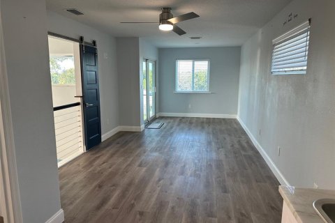 Casa en alquiler en Hudson, Florida, 3 dormitorios, 182.46 m2 № 1916407 - foto 10