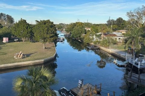 Casa en alquiler en Hudson, Florida, 3 dormitorios, 182.46 m2 № 1916407 - foto 23