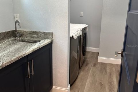 Casa en alquiler en Hudson, Florida, 3 dormitorios, 182.46 m2 № 1916407 - foto 9