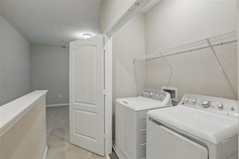 Townhouse in Sanford, Florida 3 bedrooms, 170.85 sq.m. № 1751285 - photo 24