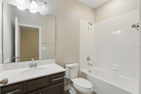 Townhouse in Sanford, Florida 3 bedrooms, 170.85 sq.m. № 1751285 - photo 23