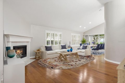 Villa ou maison à louer à Gainesville, Floride: 3 chambres, 175.59 m2 № 1876944 - photo 2