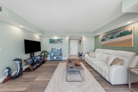 Copropriété à vendre à Clearwater, Floride: 1 chambre, 114.73 m2 № 2434547 - photo 13
