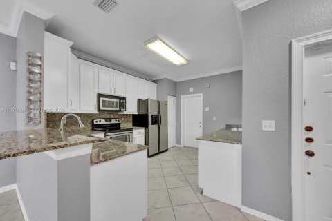 Touwnhouse à louer à Weston, Floride: 2 chambres, 107.3 m2 № 2032215 - photo 7