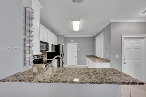 Touwnhouse à louer à Weston, Floride: 2 chambres, 107.3 m2 № 2032215 - photo 10