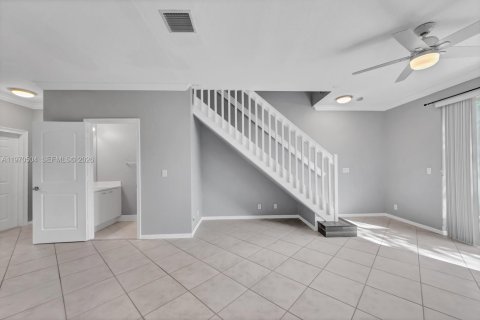 Touwnhouse à louer à Weston, Floride: 2 chambres, 107.3 m2 № 2032215 - photo 15