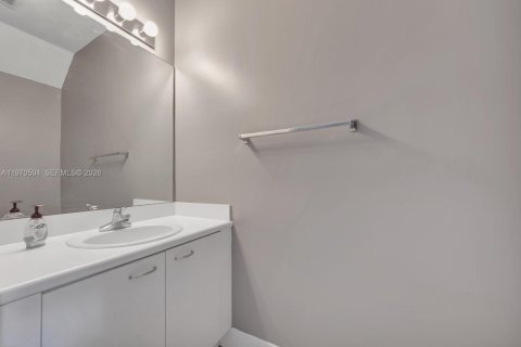 Touwnhouse à louer à Weston, Floride: 2 chambres, 107.3 m2 № 2032215 - photo 17