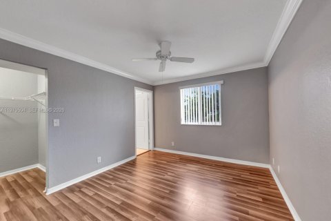 Touwnhouse à louer à Weston, Floride: 2 chambres, 107.3 m2 № 2032215 - photo 25