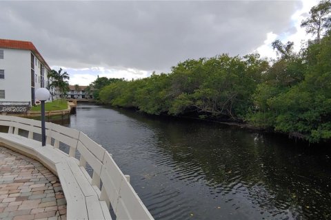 Купить кондоминиум в Форт-Лодердейл, Флорида 1 спальня, 54.63м2, № 1963832 - фото 21