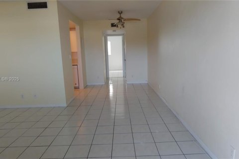 Купить кондоминиум в Форт-Лодердейл, Флорида 1 спальня, 54.63м2, № 1963832 - фото 5