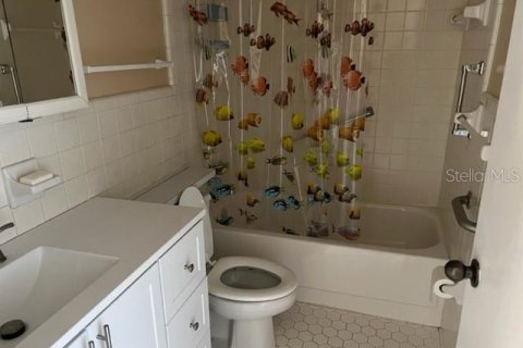 Copropriété à vendre à Seminole, Floride: 2 chambres, 81.2 m2 № 1855864 - photo 8