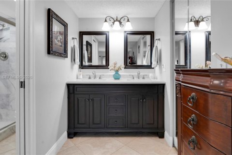 Copropriété à vendre à Pembroke Pines, Floride: 2 chambres, 142.42 m2 № 2075546 - photo 20
