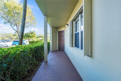 Condo à Pembroke Pines, Floride, 2 chambres  № 2075546