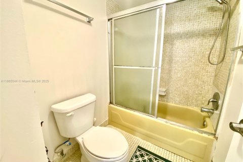 Купить кондоминиум в Авентура, Флорида 1 спальня, 93.37м2, № 1894245 - фото 23