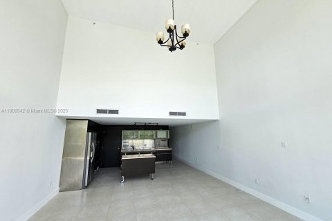 Снять в аренду кондоминиум в Майами-Бич, Флорида 1 спальня, 93.92м2, № 1972803 - фото 5