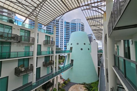 Снять в аренду кондоминиум в Майами-Бич, Флорида 1 спальня, 93.92м2, № 1972803 - фото 22