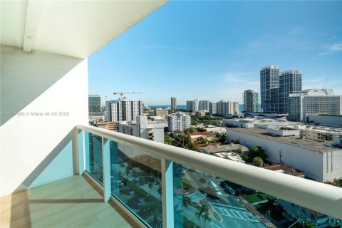 Copropriété à vendre à Miami Beach, Floride: 1 chambre, 84.54 m2 № 1978049 - photo 4