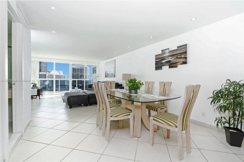 Copropriété à vendre à Miami Beach, Floride: 1 chambre, 84.54 m2 № 1978049 - photo 8