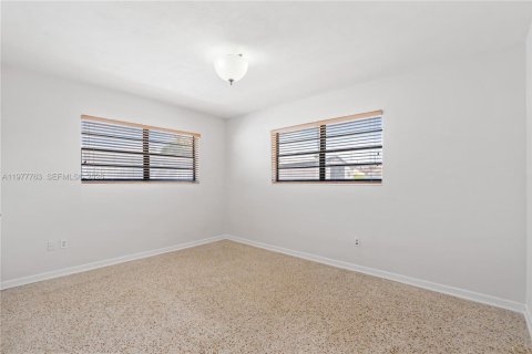 Villa ou maison à vendre à Hialeah, Floride: 3 chambres, 128.21 m2 № 2044687 - photo 23