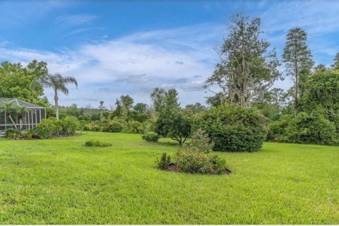 House in Tampa, Florida 4 bedrooms, 270.62 sq.m. № 1746498 - photo 21