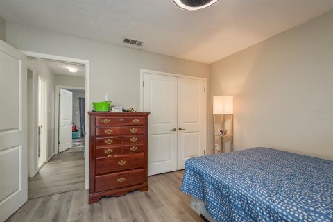 Condo in Saint Petersburg, Florida, 3 bedrooms  № 1586256 - photo 26