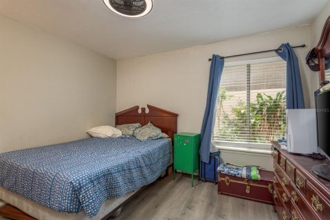 Condo in Saint Petersburg, Florida, 3 bedrooms  № 1586256 - photo 25
