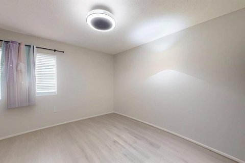 Condo in Saint Petersburg, Florida, 3 bedrooms  № 1586256 - photo 2