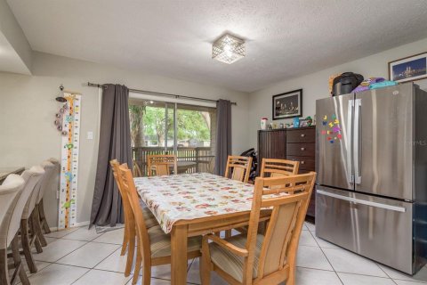 Condo in Saint Petersburg, Florida, 3 bedrooms  № 1586256 - photo 14