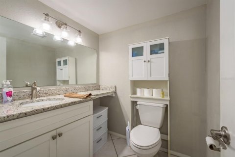 Condo in Saint Petersburg, Florida, 3 bedrooms  № 1586256 - photo 18
