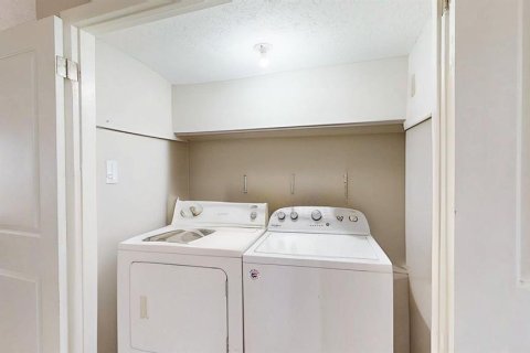 Condo in Saint Petersburg, Florida, 3 bedrooms  № 1586256 - photo 19