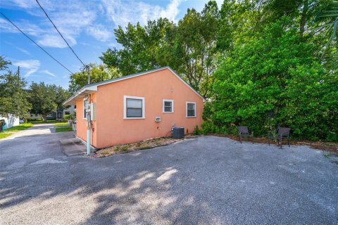 Commercial property in Orlando, Florida 3 bedrooms, 131.55 sq.m. № 2393488 - photo 29