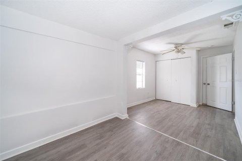 Commercial property in Orlando, Florida 3 bedrooms, 131.55 sq.m. № 2393488 - photo 28