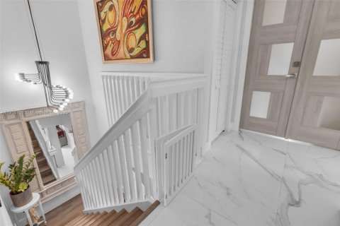 Villa ou maison à louer à Pembroke Pines, Floride: 4 chambres, 225.38 m2 № 1970819 - photo 23