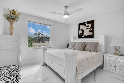 Villa ou maison à louer à Pembroke Pines, Floride: 4 chambres, 225.38 m2 № 1970819 - photo 27